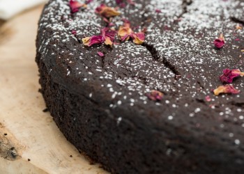 Aubergine cake
